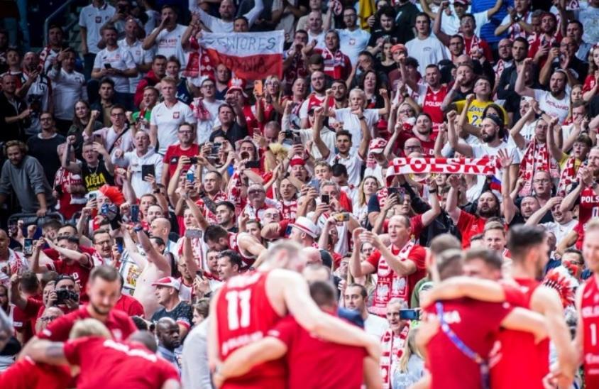 淘汰斯洛文尼亚，波兰男篮自1971年以来首进欧锦赛四强
